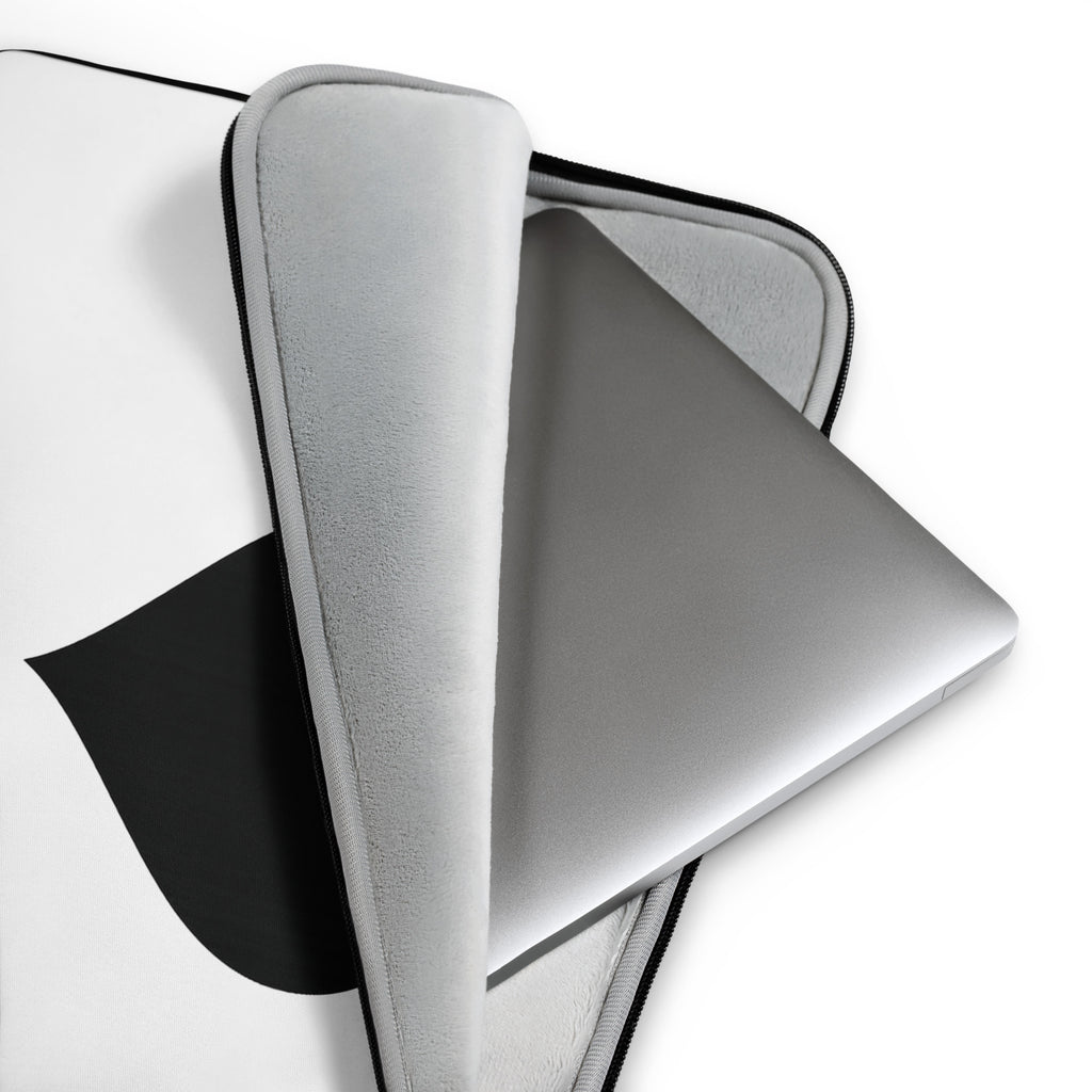 Black Heart – Laptop Sleeve