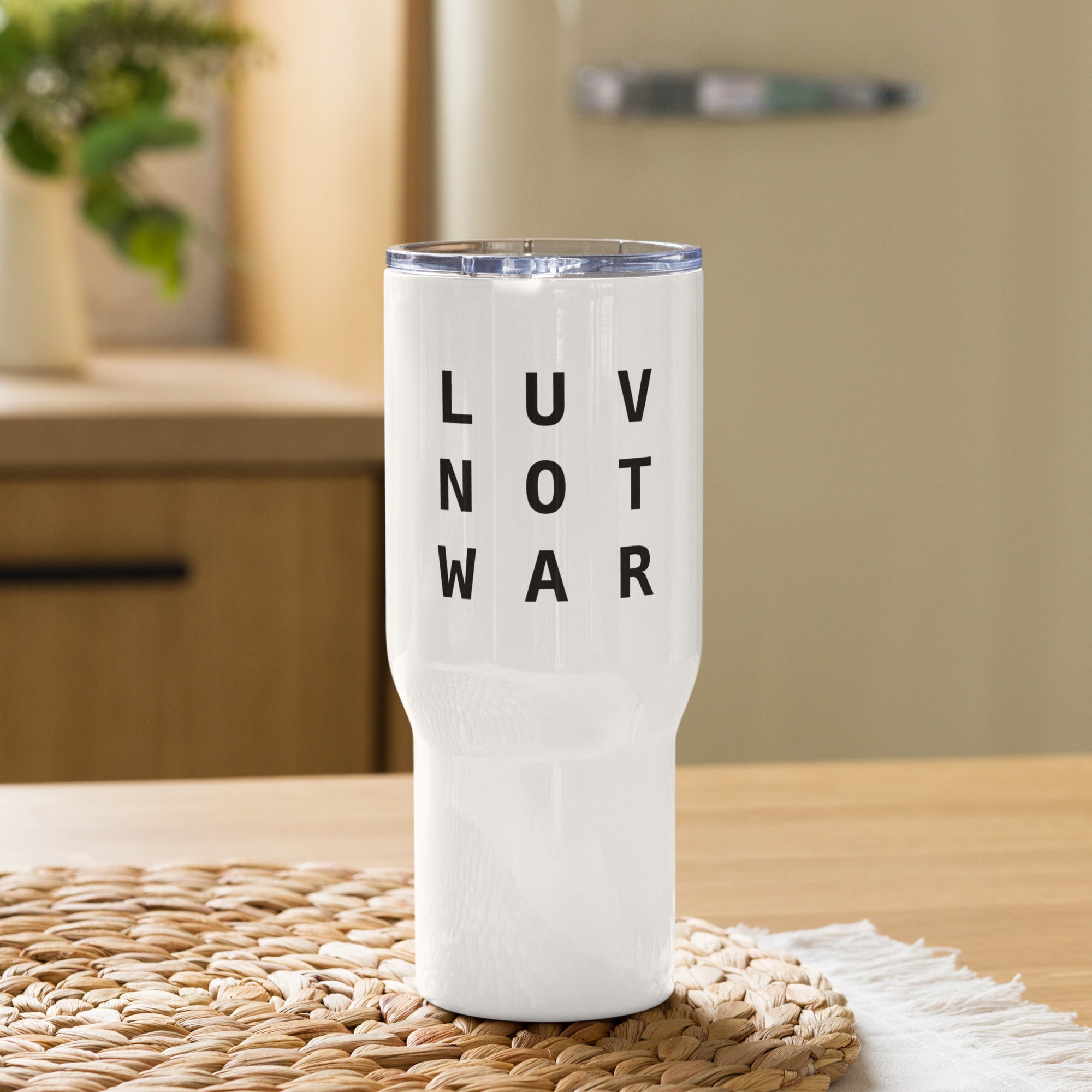 LUV NOT WAR - Travel mug with a handle