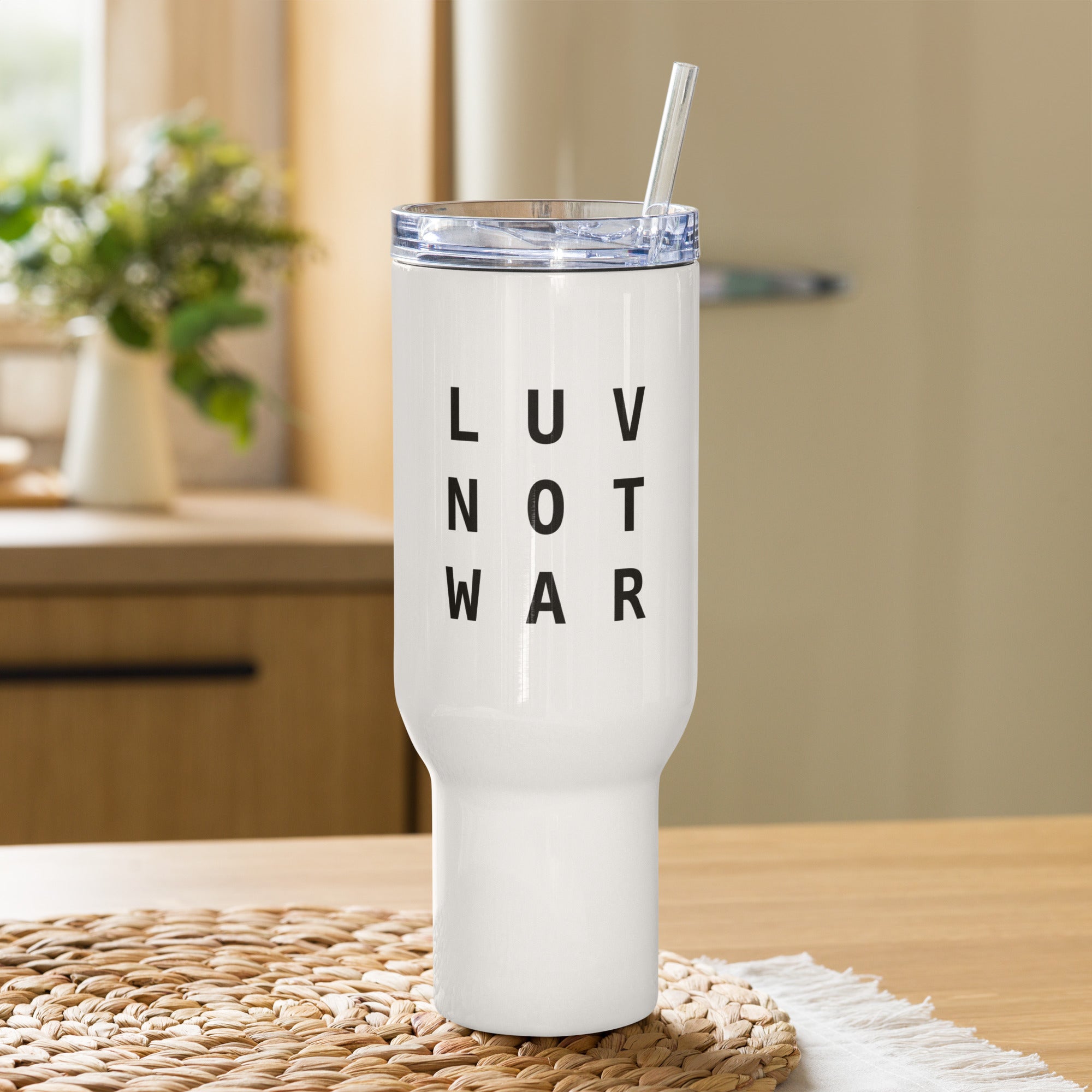 LUV NOT WAR - Travel mug with a handle